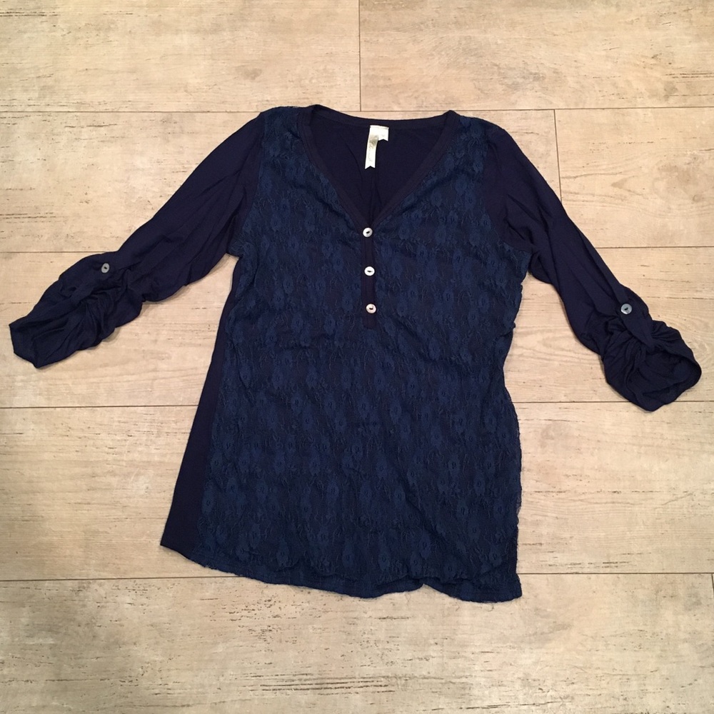 Dark blue lacy top